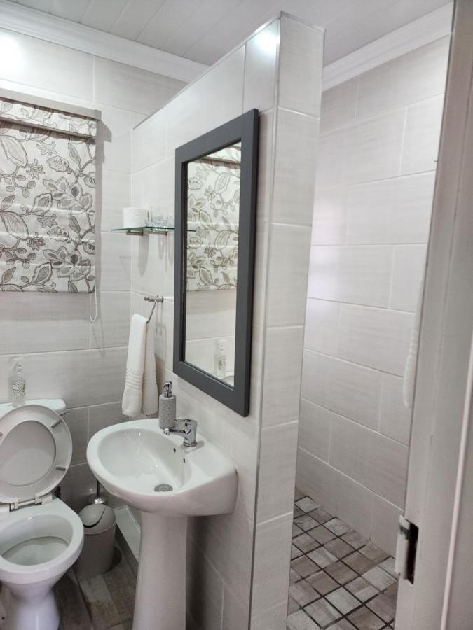 Schnehage Self Catering Apartment Bloemfontein Exterior foto