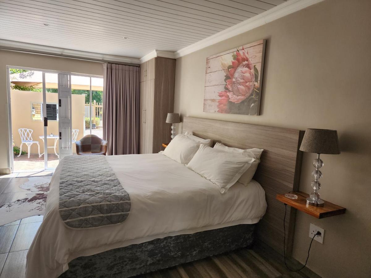 Schnehage Self Catering Apartment Bloemfontein Exterior foto