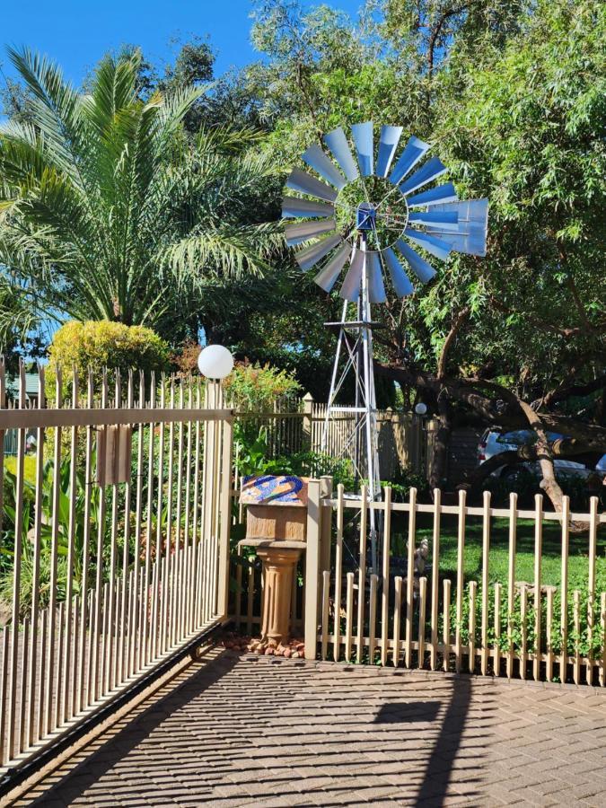 Schnehage Self Catering Apartment Bloemfontein Exterior foto